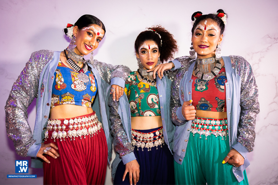 Performance: BINDI BOSSES