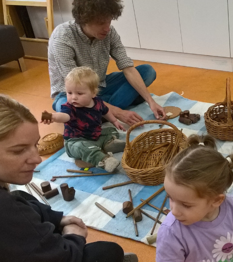 Art and Music (1-3yrs)